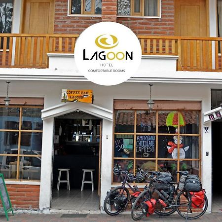 Lagoon Hotel Chugchilán Exterior foto