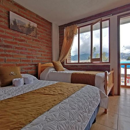 Lagoon Hotel Chugchilán Exterior foto