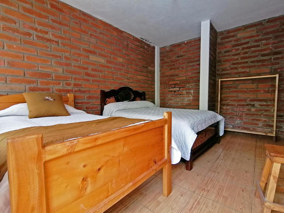 Lagoon Hotel Chugchilán Exterior foto
